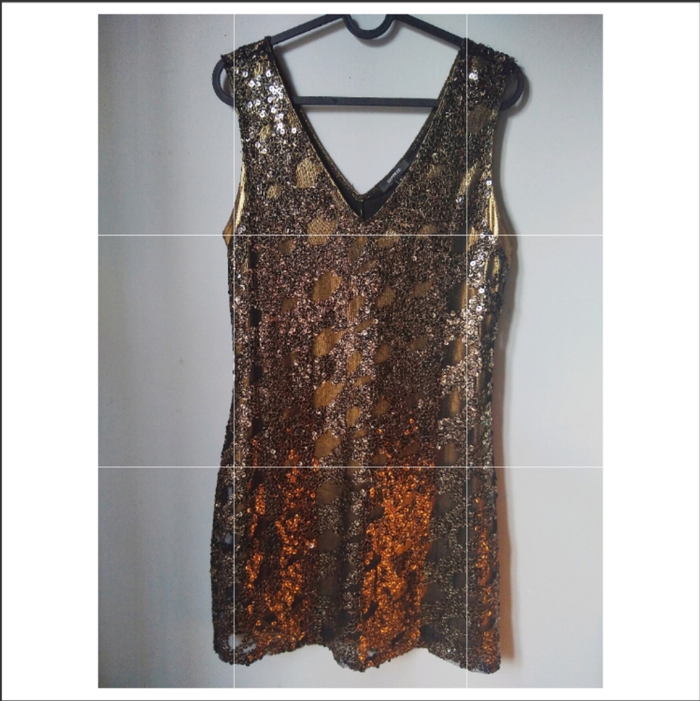 Express (s) Dress